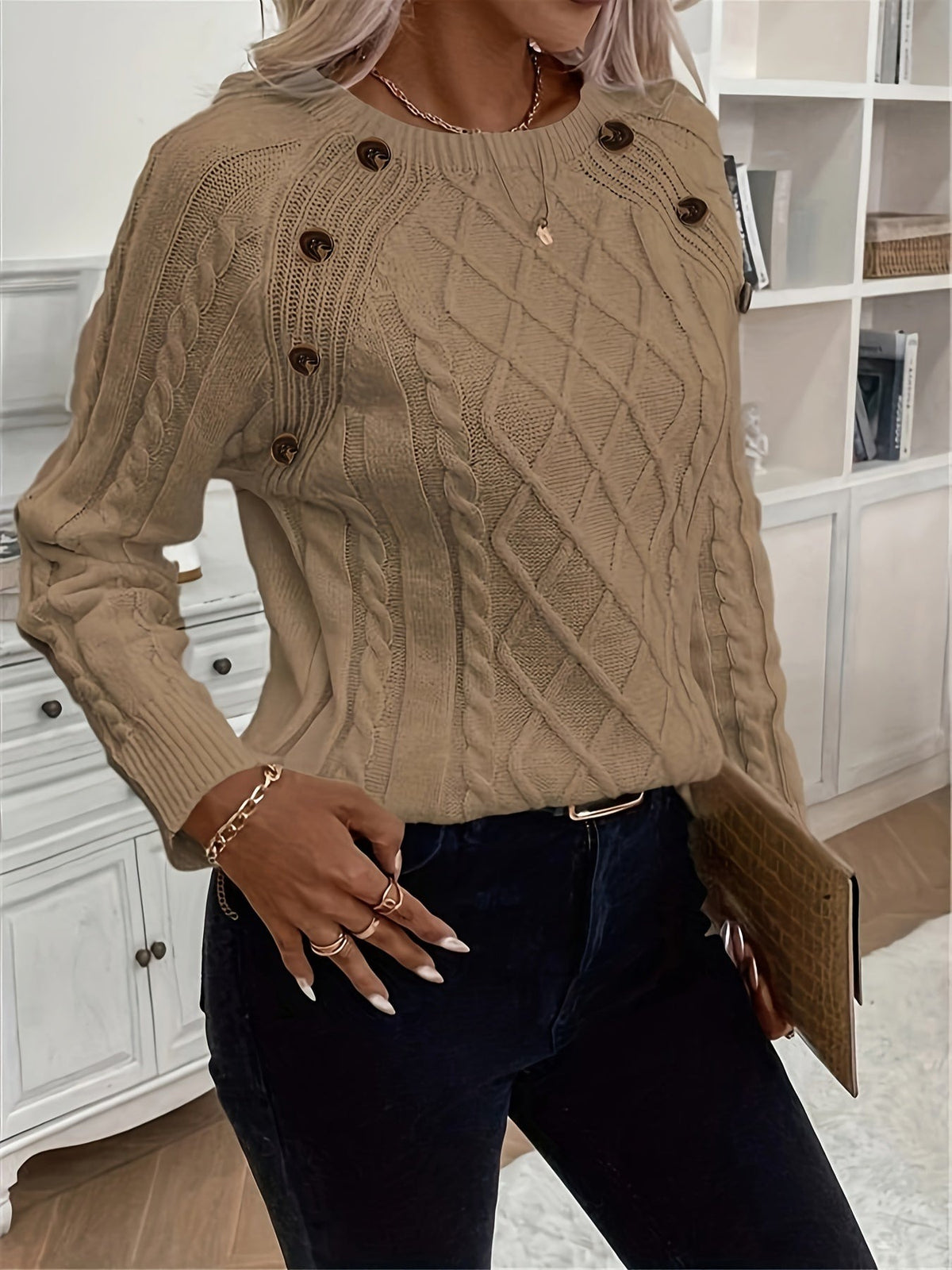 Kabeltrui Dames | Ronde Hals | Sierknopen op de Schouder | Raglanmouwen-Boutique Moda