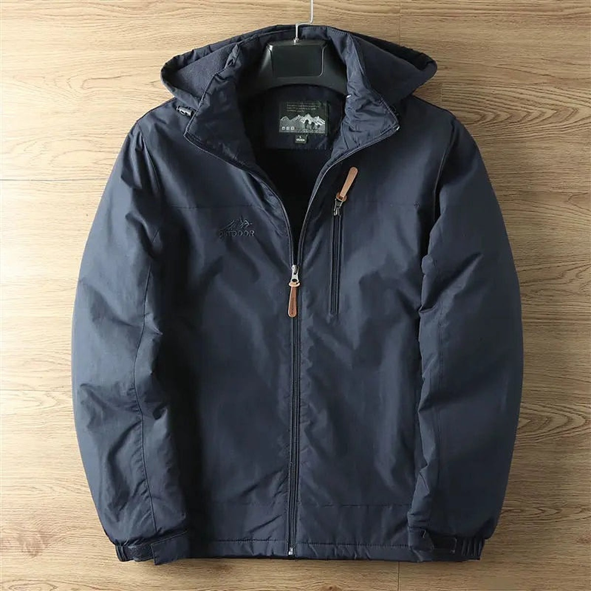 Marineblauwe winterjas met fleecevoering en capuchon