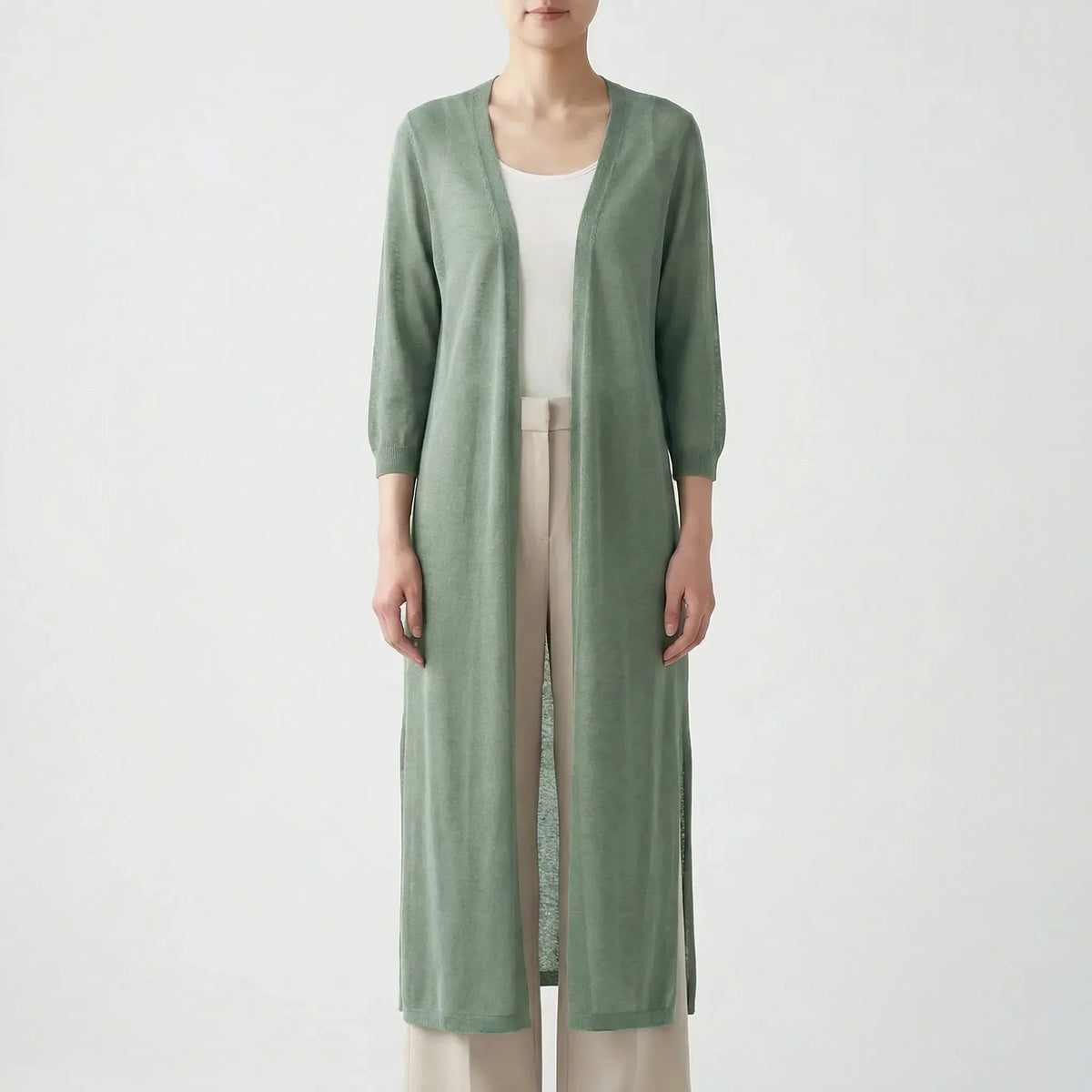 Lang, luchtig open damesvest in saliegroen | Boutique Moda