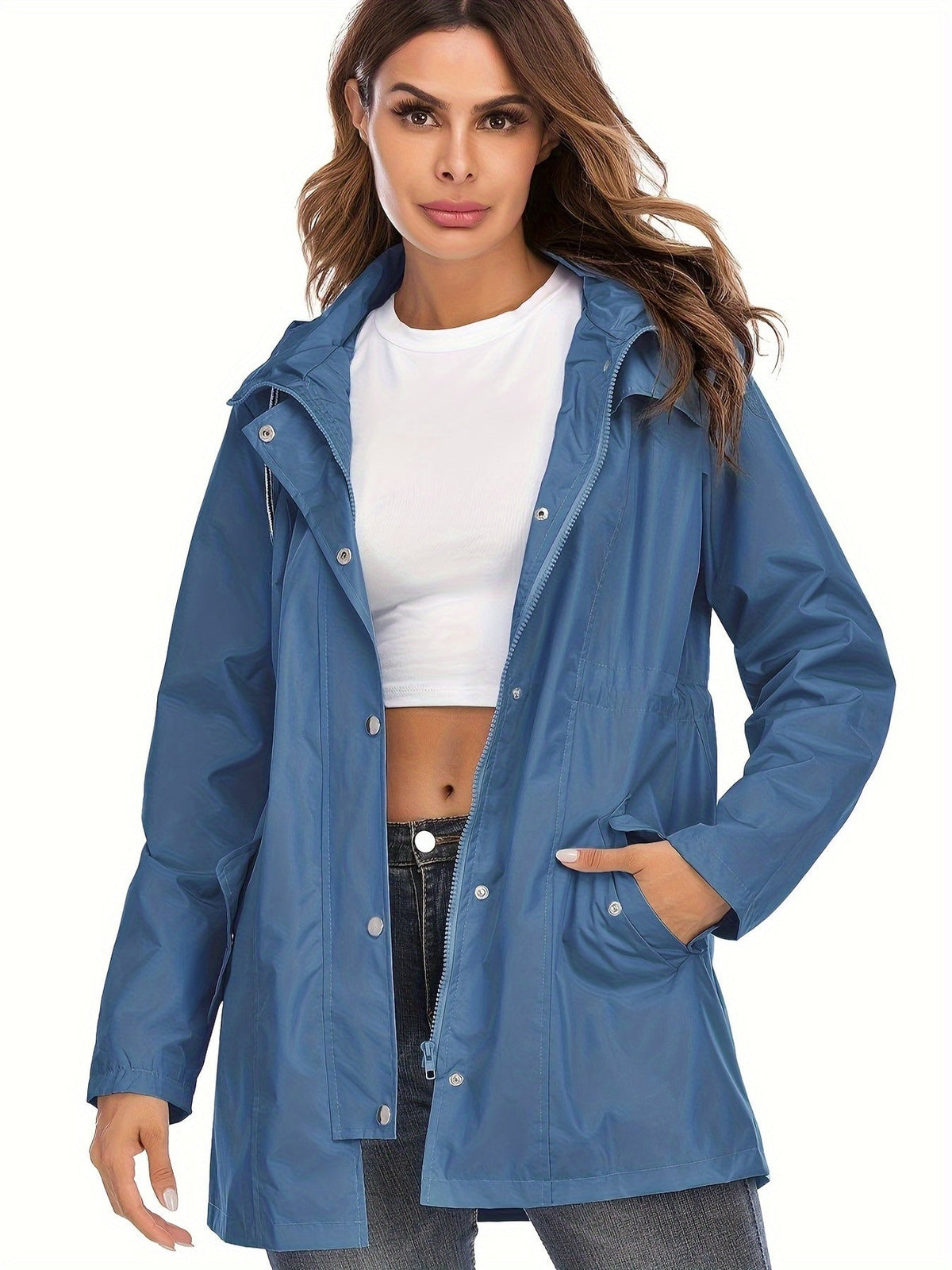 Halflange regenjas in jeansblauw met capuchon en taillekoord | Boutique Moda
