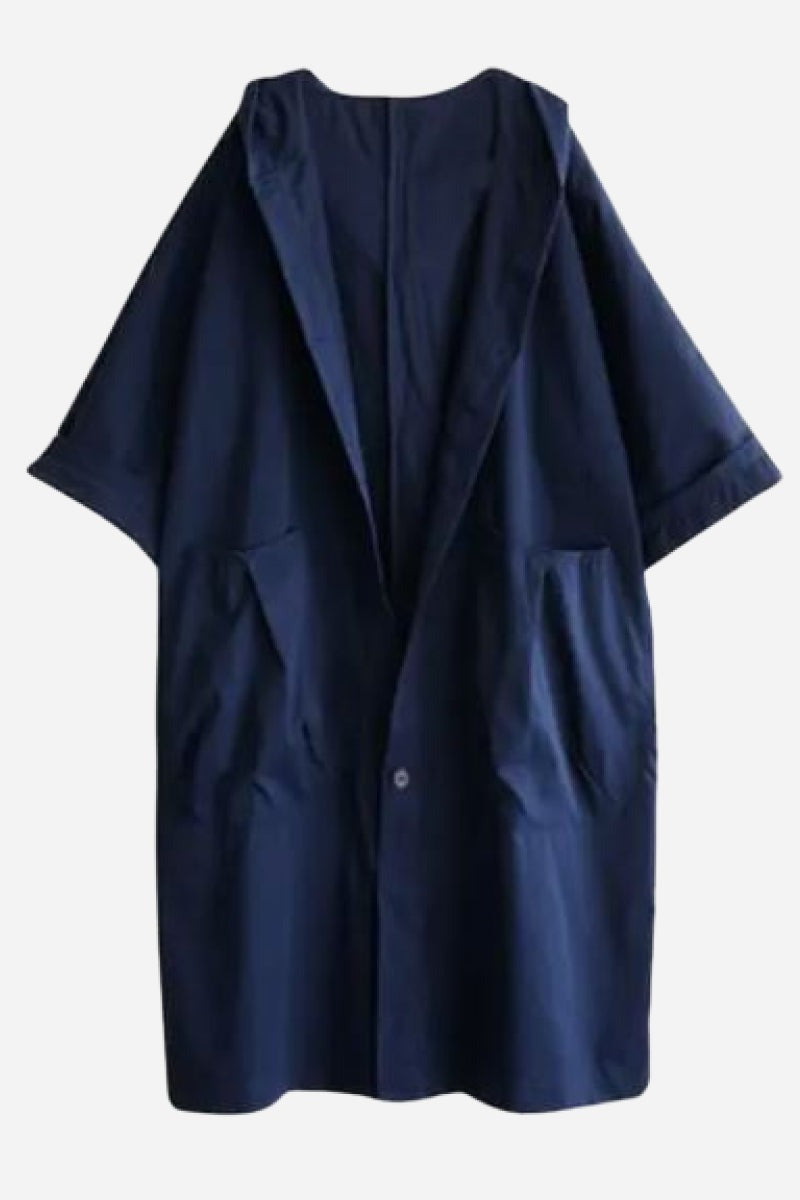 Marineblauwe oversized jas met capuchon, plat neergelegd | Boutique Moda