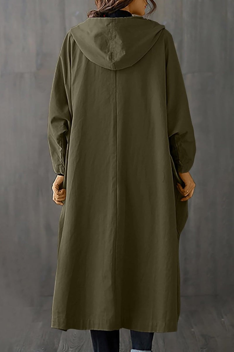 Achterkant van de legergroene jas met capuchon | Boutique Moda