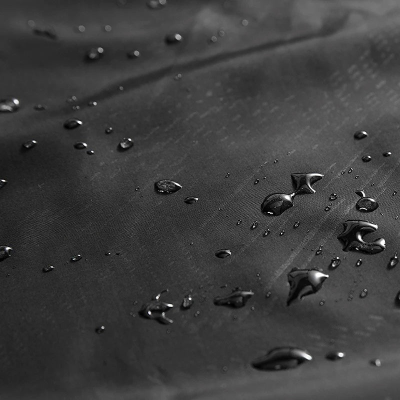 Waterdruppels parelen van de stof | Boutique Moda