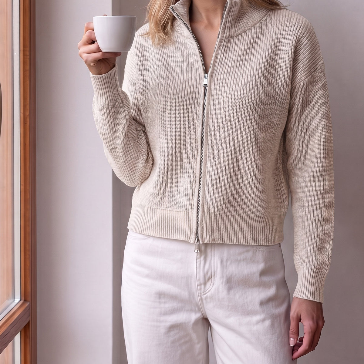 Ribgebreid vest in ivoor met tweewegrits | Boutique Moda