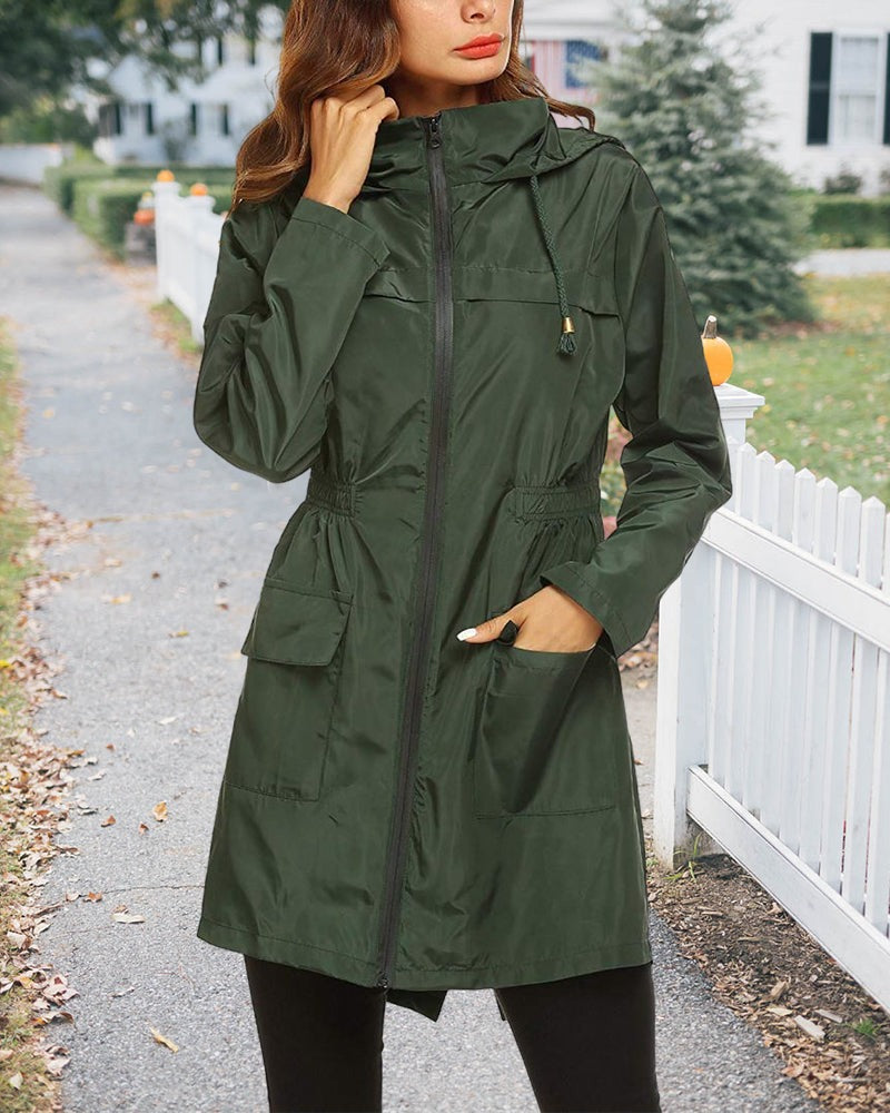 Groene regenjas, dichtgeritst | Boutique Moda
