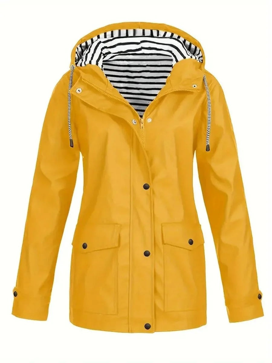 Regenjas in geel met capuchon en gestreepte voering | Boutique Moda