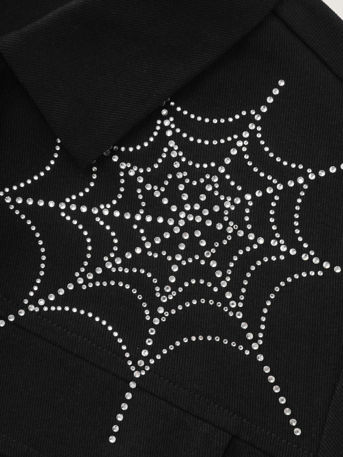 Close-up van het spinnenweb van strass