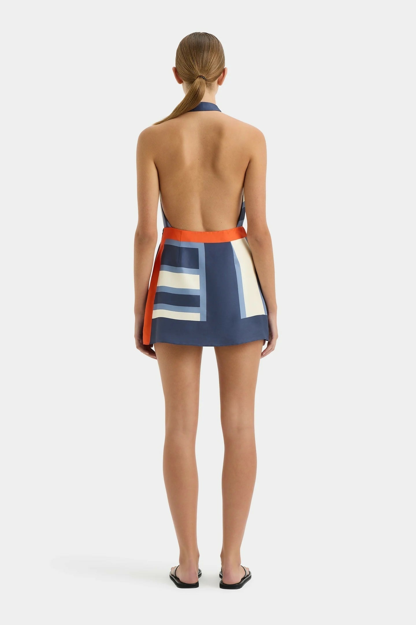 Halterneck mini jurk open rug achteraanzicht